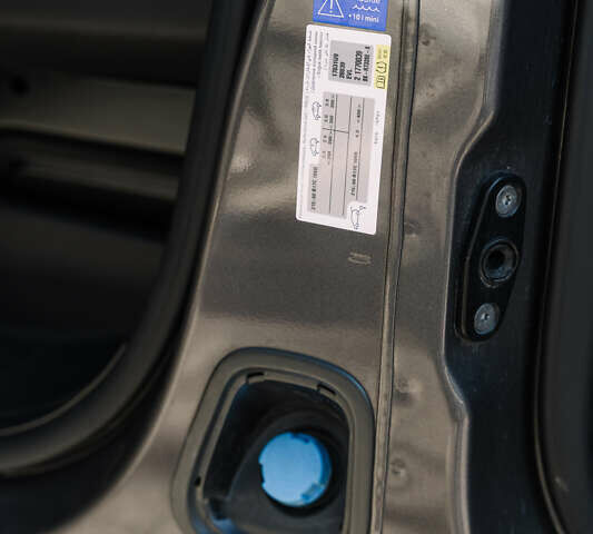 Серый Тойота Proace Verso, объемом двигателя 2 л и пробегом 229 тыс. км за 35000 $, фото 38 на Automoto.ua