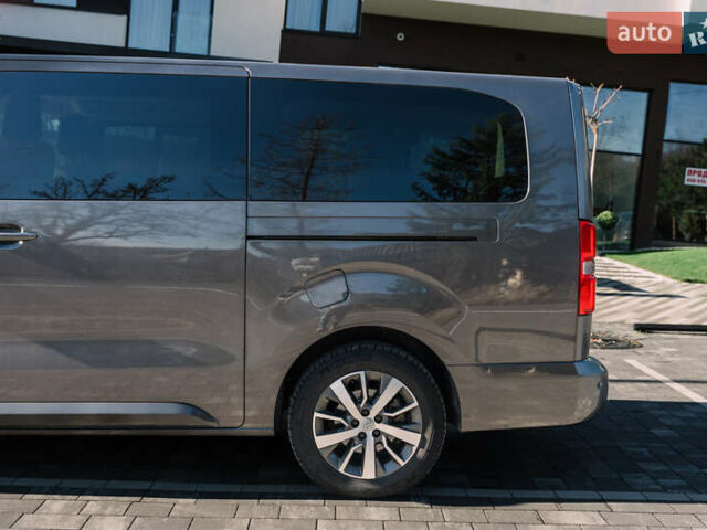 Серый Тойота Proace Verso, объемом двигателя 2 л и пробегом 229 тыс. км за 35000 $, фото 16 на Automoto.ua