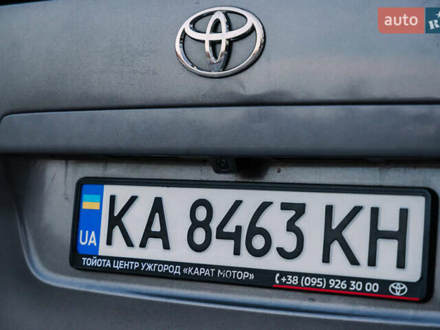 Серый Тойота Proace Verso, объемом двигателя 2 л и пробегом 313 тыс. км за 35000 $, фото 25 на Automoto.ua