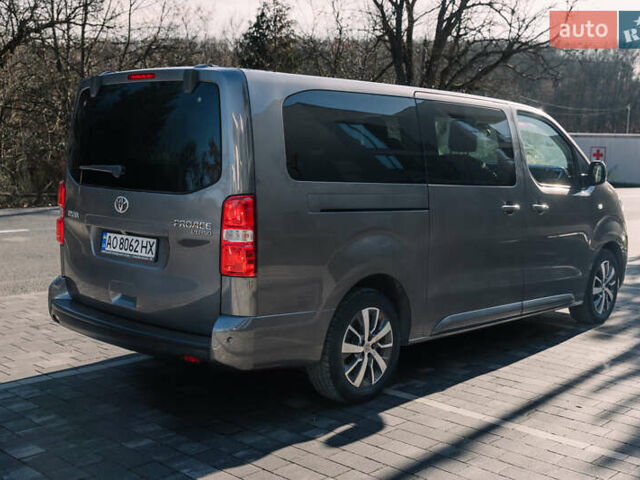 Серый Тойота Proace Verso, объемом двигателя 2 л и пробегом 229 тыс. км за 35000 $, фото 6 на Automoto.ua
