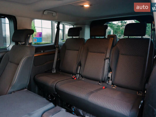 Серый Тойота Proace Verso, объемом двигателя 2 л и пробегом 313 тыс. км за 35000 $, фото 47 на Automoto.ua