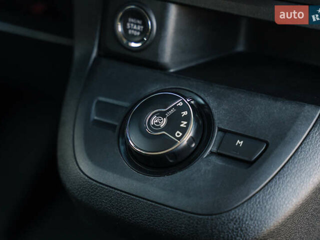 Серый Тойота Proace Verso, объемом двигателя 2 л и пробегом 229 тыс. км за 35000 $, фото 56 на Automoto.ua