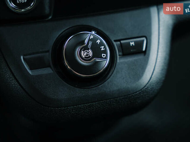 Сірий Тойота Proace Verso, об'ємом двигуна 2 л та пробігом 212 тис. км за 38000 $, фото 36 на Automoto.ua