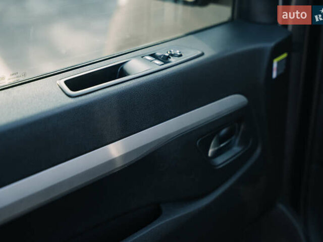 Сірий Тойота Proace Verso, об'ємом двигуна 2 л та пробігом 212 тис. км за 38000 $, фото 28 на Automoto.ua