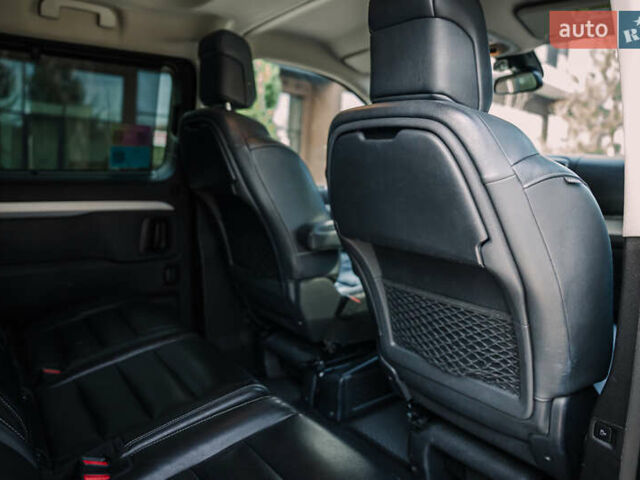 Сірий Тойота Proace Verso, об'ємом двигуна 2 л та пробігом 212 тис. км за 38000 $, фото 44 на Automoto.ua