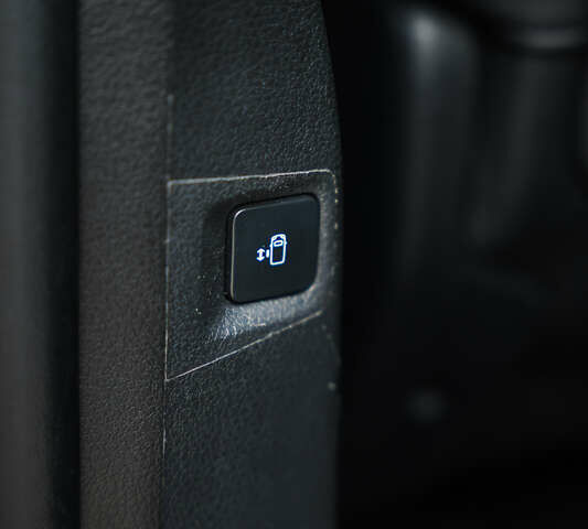 Сірий Тойота Proace Verso, об'ємом двигуна 2 л та пробігом 212 тис. км за 38000 $, фото 40 на Automoto.ua