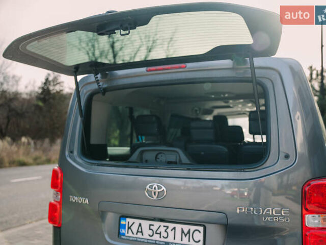 Сірий Тойота Proace Verso, об'ємом двигуна 2 л та пробігом 212 тис. км за 38000 $, фото 25 на Automoto.ua
