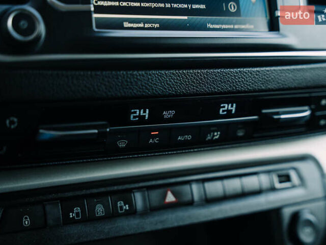 Сірий Тойота Proace Verso, об'ємом двигуна 2 л та пробігом 212 тис. км за 38000 $, фото 34 на Automoto.ua