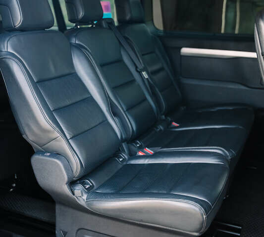 Сірий Тойота Proace Verso, об'ємом двигуна 2 л та пробігом 212 тис. км за 38000 $, фото 43 на Automoto.ua