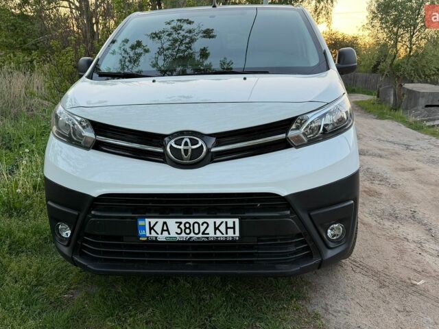 Белый Тойота Proace, объемом двигателя 2 л и пробегом 160 тыс. км за 12900 $, фото 5 на Automoto.ua