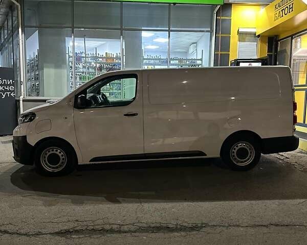 Белый Тойота Proace, объемом двигателя 0 л и пробегом 30 тыс. км за 16950 $, фото 3 на Automoto.ua