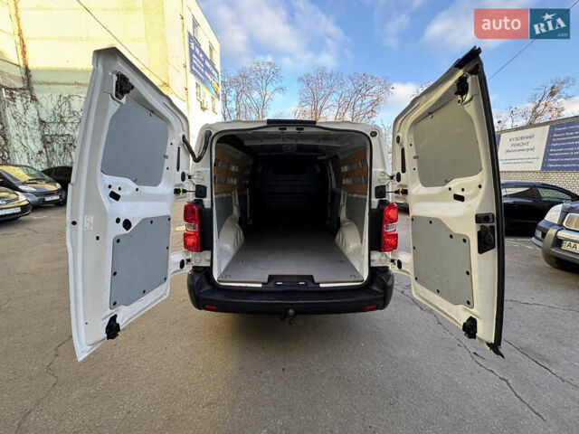 Білий Тойота Proace, об'ємом двигуна 0 л та пробігом 176 тис. км за 18999 $, фото 34 на Automoto.ua