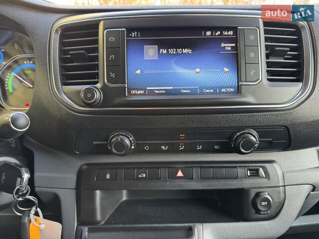 Білий Тойота Proace, об'ємом двигуна 0 л та пробігом 176 тис. км за 18999 $, фото 14 на Automoto.ua