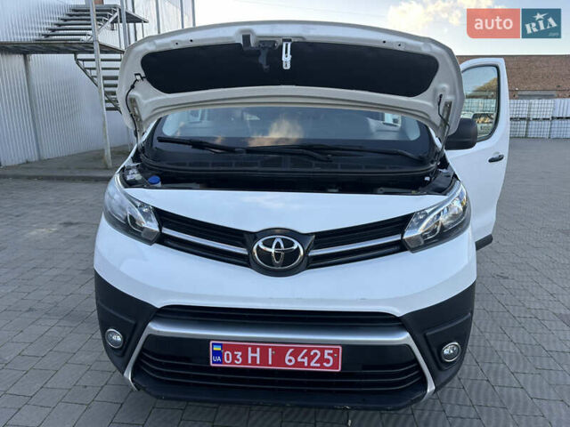 Белый Тойота Proace, объемом двигателя 0 л и пробегом 100 тыс. км за 19900 $, фото 8 на Automoto.ua
