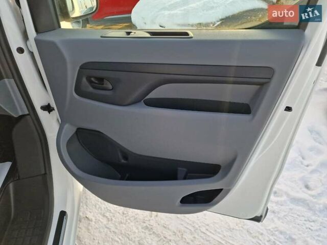 Білий Тойота Proace, об'ємом двигуна 2 л та пробігом 173 тис. км за 17300 $, фото 36 на Automoto.ua