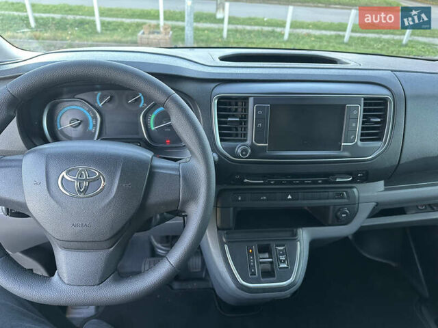 Белый Тойота Proace, объемом двигателя 0 л и пробегом 100 тыс. км за 19900 $, фото 13 на Automoto.ua