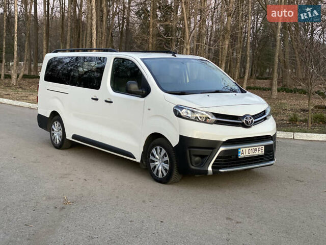 Белый Тойота Proace, объемом двигателя 2 л и пробегом 177 тыс. км за 18900 $, фото 4 на Automoto.ua
