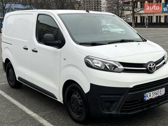 Белый Тойота Proace, объемом двигателя 1.6 л и пробегом 186 тыс. км за 14500 $, фото 1 на Automoto.ua