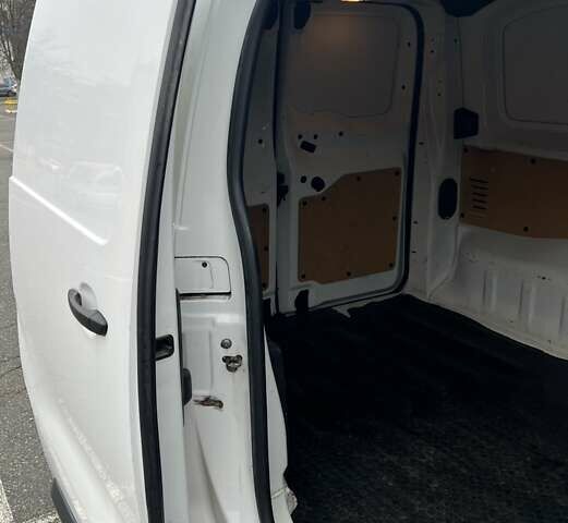 Білий Тойота Proace, об'ємом двигуна 1.6 л та пробігом 186 тис. км за 16500 $, фото 6 на Automoto.ua