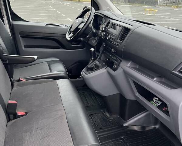 Білий Тойота Proace, об'ємом двигуна 1.6 л та пробігом 186 тис. км за 16500 $, фото 3 на Automoto.ua