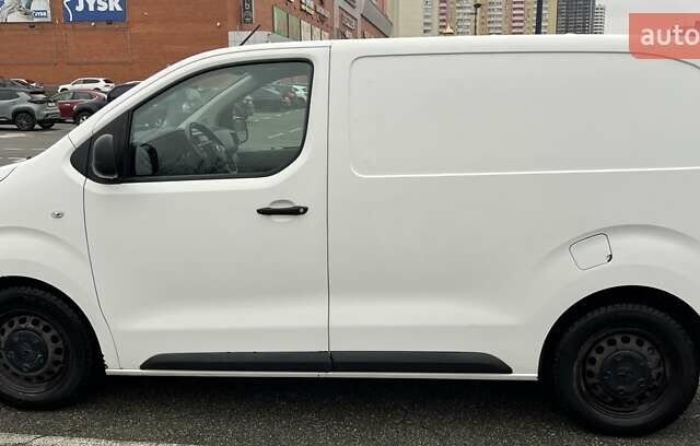 Білий Тойота Proace, об'ємом двигуна 1.6 л та пробігом 186 тис. км за 16500 $, фото 2 на Automoto.ua