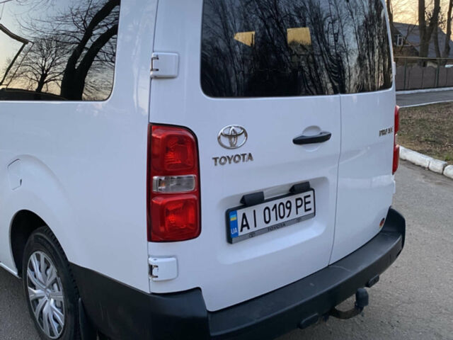 Белый Тойота Proace, объемом двигателя 2 л и пробегом 178 тыс. км за 16500 $, фото 14 на Automoto.ua
