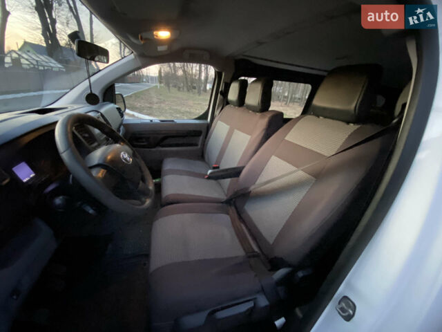 Белый Тойота Proace, объемом двигателя 2 л и пробегом 178 тыс. км за 16500 $, фото 19 на Automoto.ua