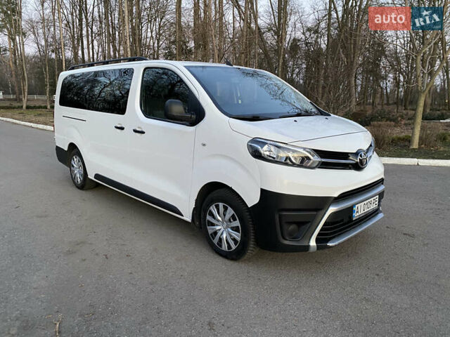 Белый Тойота Proace, объемом двигателя 2 л и пробегом 177 тыс. км за 18900 $, фото 10 на Automoto.ua