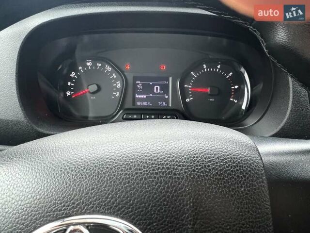 Белый Тойота Proace, объемом двигателя 1.6 л и пробегом 186 тыс. км за 14500 $, фото 9 на Automoto.ua