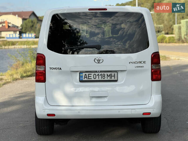 Белый Тойота Proace, объемом двигателя 2 л и пробегом 136 тыс. км за 28500 $, фото 16 на Automoto.ua
