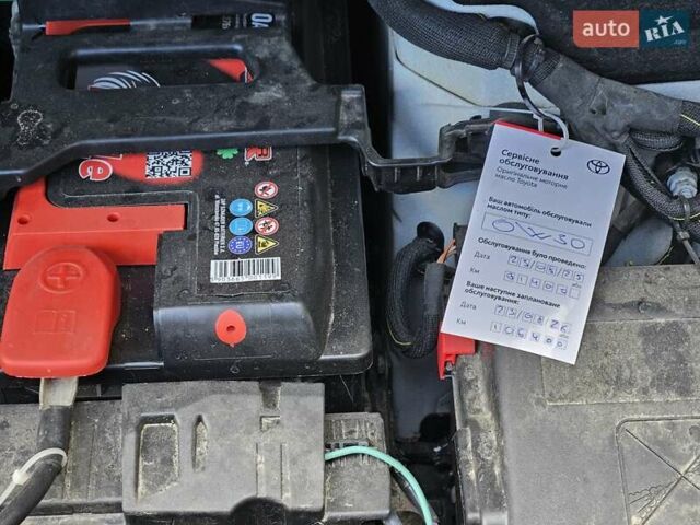 Білий Тойота Proace, об'ємом двигуна 2 л та пробігом 92 тис. км за 29800 $, фото 34 на Automoto.ua