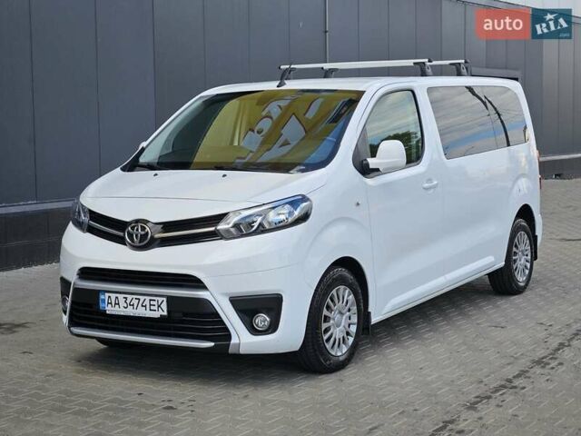 Білий Тойота Proace, об'ємом двигуна 2 л та пробігом 92 тис. км за 29800 $, фото 2 на Automoto.ua