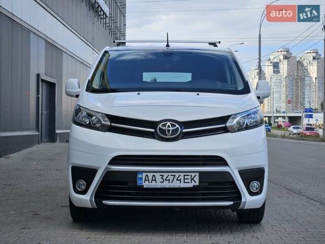 Білий Тойота Proace, об'ємом двигуна 2 л та пробігом 92 тис. км за 29800 $, фото 1 на Automoto.ua