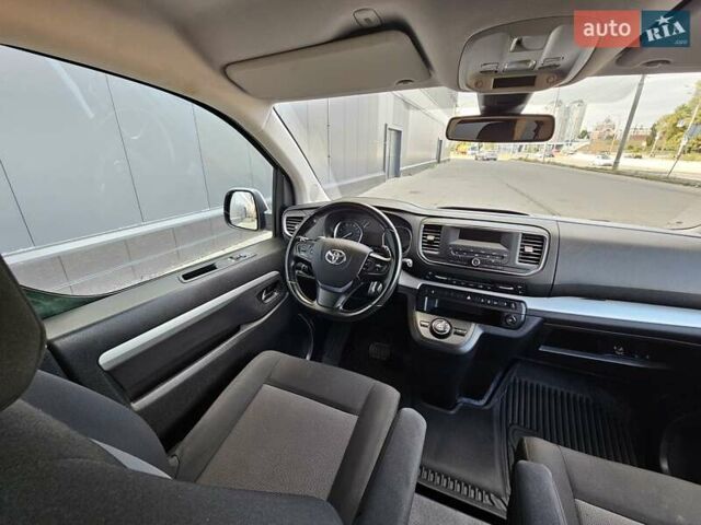 Білий Тойота Proace, об'ємом двигуна 2 л та пробігом 92 тис. км за 29800 $, фото 31 на Automoto.ua