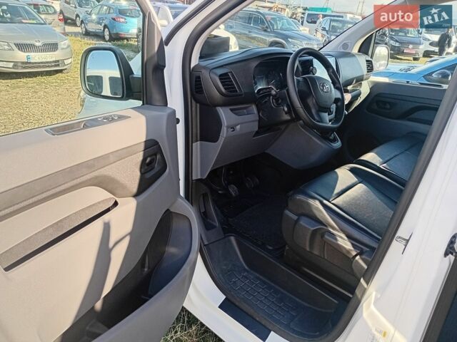 Белый Тойота Proace, объемом двигателя 2 л и пробегом 234 тыс. км за 16700 $, фото 8 на Automoto.ua