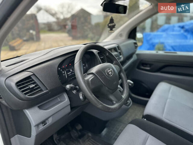 Білий Тойота Proace, об'ємом двигуна 2 л та пробігом 193 тис. км за 23950 $, фото 14 на Automoto.ua