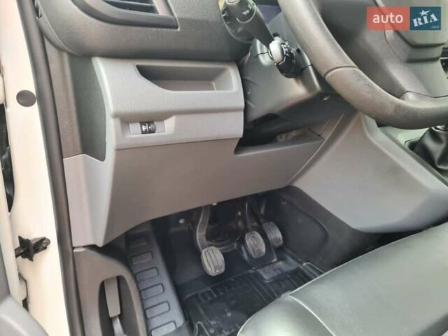 Белый Тойота Proace, объемом двигателя 2 л и пробегом 207 тыс. км за 16700 $, фото 14 на Automoto.ua