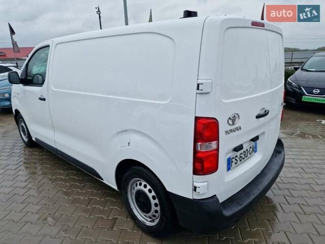 Білий Тойота Proace, об'ємом двигуна 1.5 л та пробігом 275 тис. км за 13300 $, фото 13 на Automoto.ua