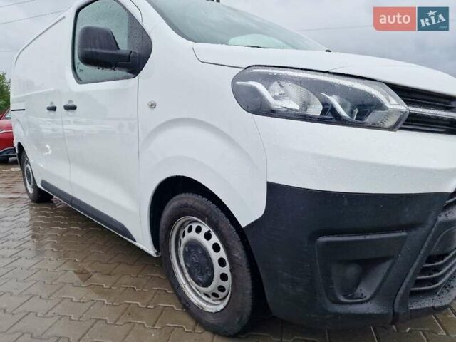 Білий Тойота Proace, об'ємом двигуна 1.5 л та пробігом 275 тис. км за 13300 $, фото 5 на Automoto.ua