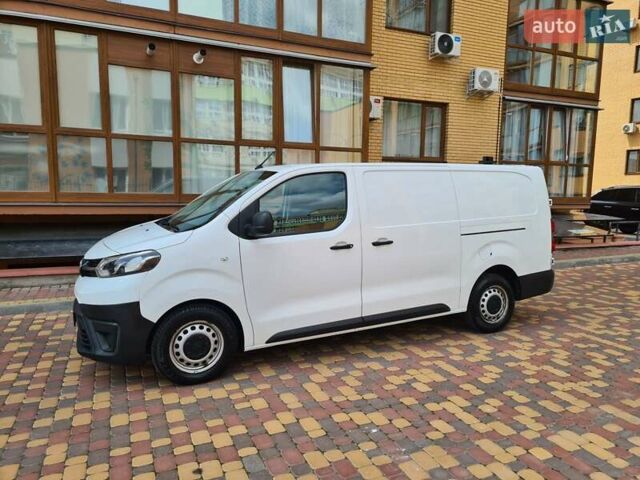 Белый Тойота Proace, объемом двигателя 2 л и пробегом 207 тыс. км за 16700 $, фото 8 на Automoto.ua