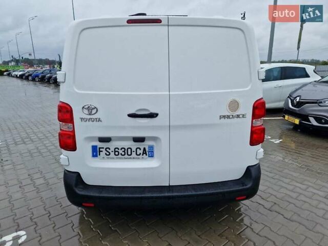 Білий Тойота Proace, об'ємом двигуна 1.5 л та пробігом 275 тис. км за 13300 $, фото 11 на Automoto.ua