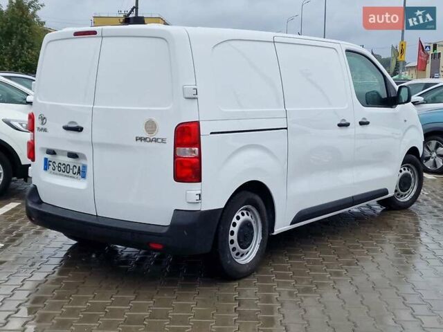 Білий Тойота Proace, об'ємом двигуна 1.5 л та пробігом 275 тис. км за 13300 $, фото 10 на Automoto.ua