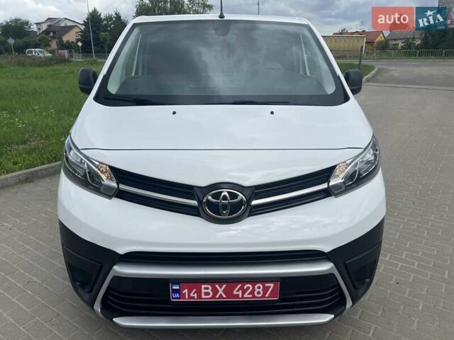 Белый Тойота Proace, объемом двигателя 2 л и пробегом 65 тыс. км за 18999 $, фото 3 на Automoto.ua