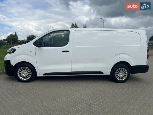 Белый Тойота Proace, объемом двигателя 2 л и пробегом 65 тыс. км за 18999 $, фото 5 на Automoto.ua