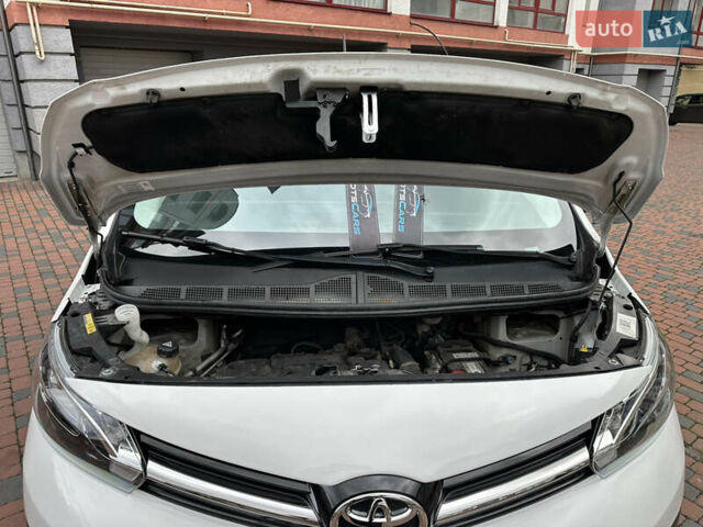 Тойота Proace 2021 у Івано-Франківську на Automoto.ua Білий Тойота Proace, об'ємом двигуна 2 л та пробігом 114 тис. км за 19950 $, фото 180 на Automoto.ua