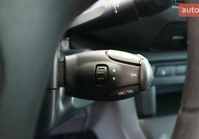 Белый Тойота Proace, объемом двигателя 2 л и пробегом 22 тыс. км за 29383 $, фото 18 на Automoto.ua