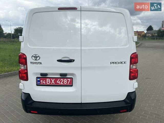 Белый Тойота Proace, объемом двигателя 2 л и пробегом 65 тыс. км за 18999 $, фото 7 на Automoto.ua