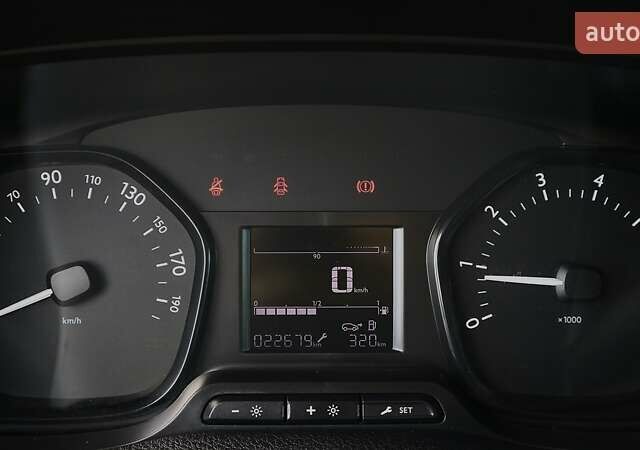 Белый Тойота Proace, объемом двигателя 2 л и пробегом 22 тыс. км за 29383 $, фото 11 на Automoto.ua