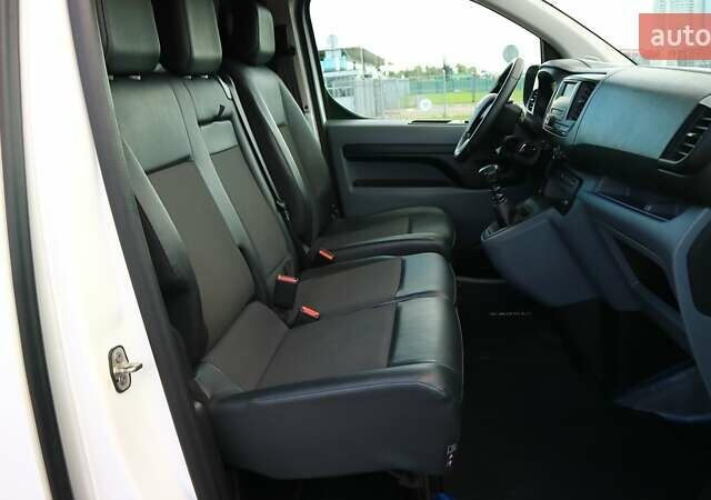 Белый Тойота Proace, объемом двигателя 2 л и пробегом 22 тыс. км за 29383 $, фото 5 на Automoto.ua