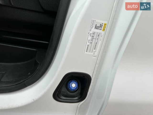 Тойота Proace 2021 у Івано-Франківську на Automoto.ua Білий Тойота Proace, об'ємом двигуна 2 л та пробігом 114 тис. км за 19950 $, фото 118 на Automoto.ua